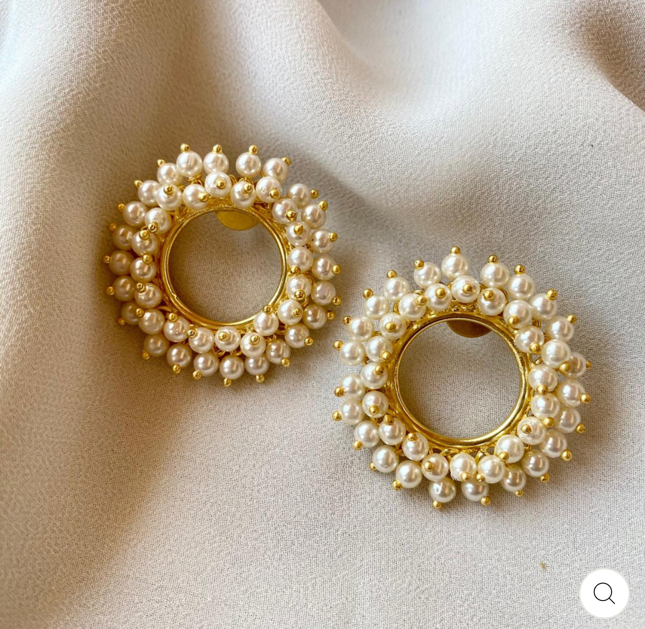 Pearl Round hoop earrings