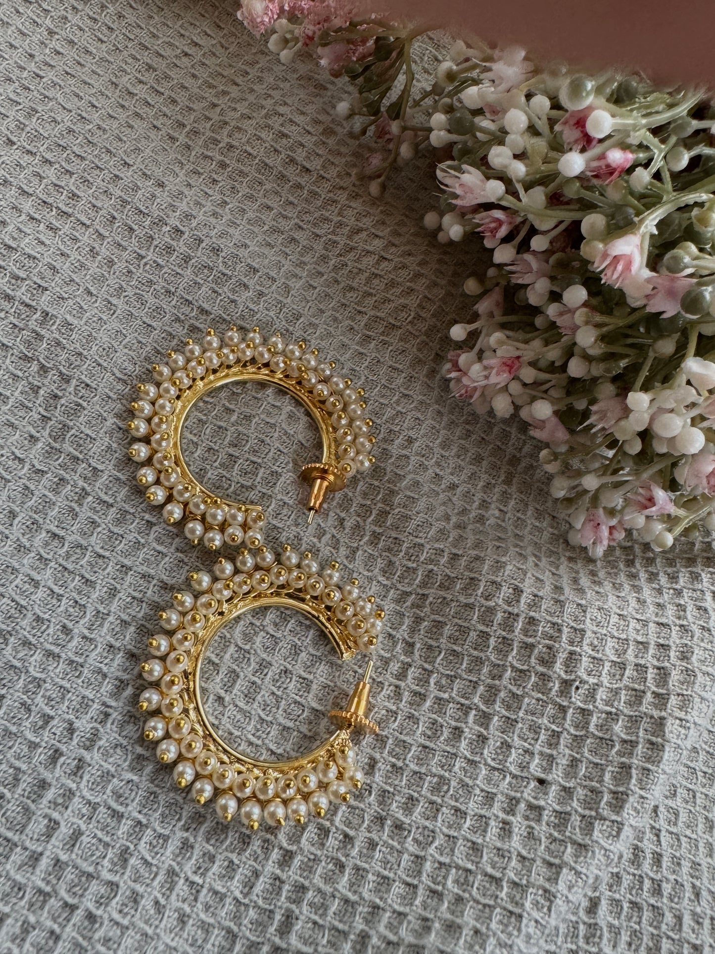 Cluster pearl hoop earrings