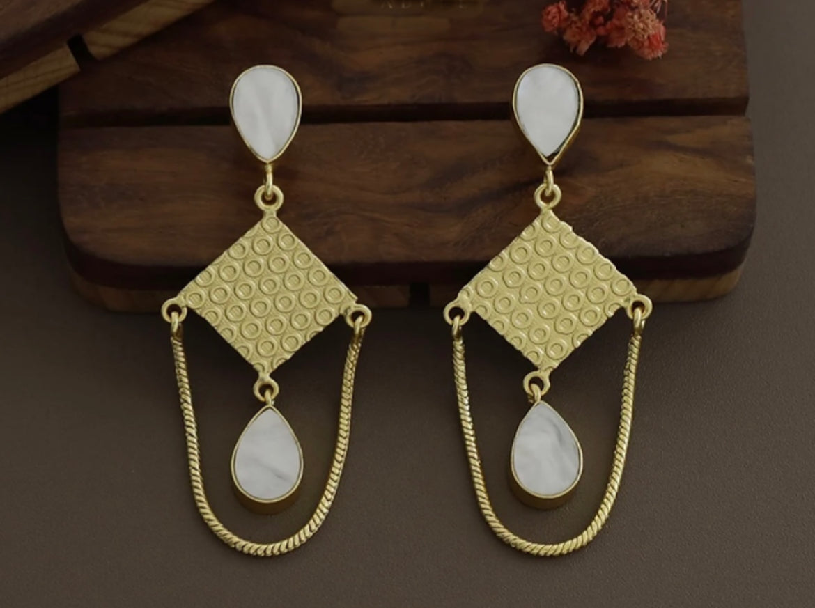 Drop down earrings