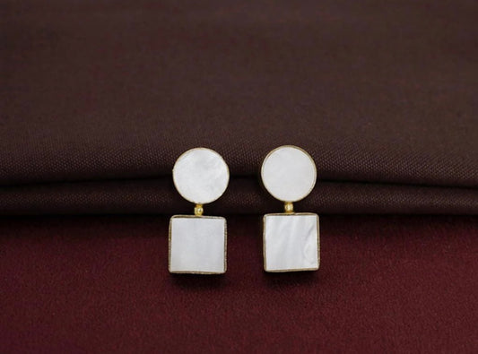 Mother of pearl square earrings