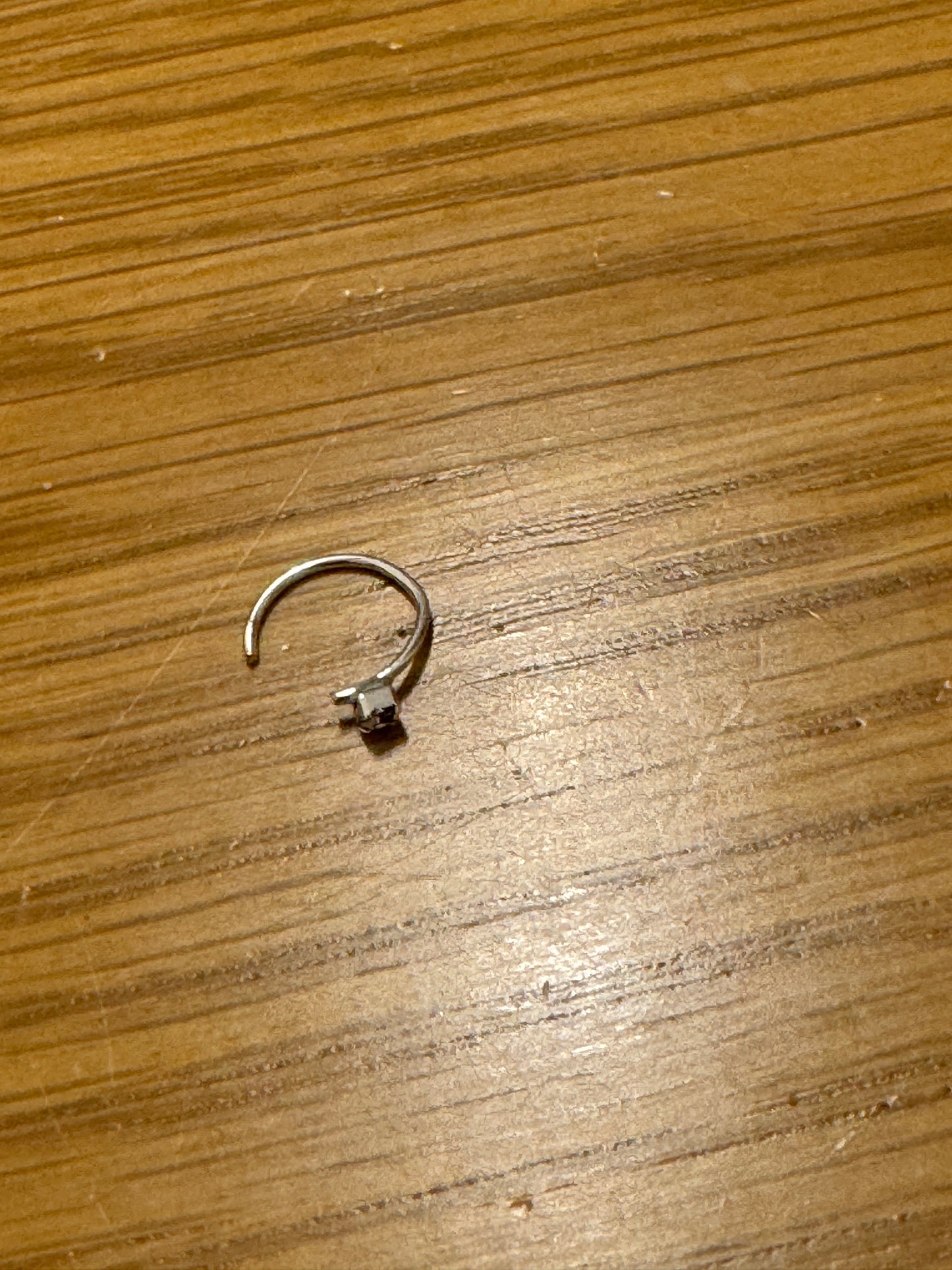 1 stone nose ring silver for pierced and non pierced nose